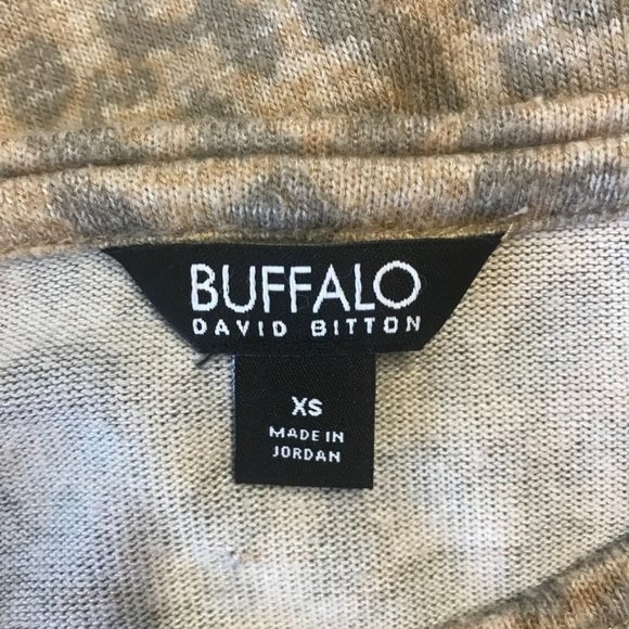 Buffalo Animal Print Women's Top in Tan/Gray - Size Extra Small - Picture 3 of 4